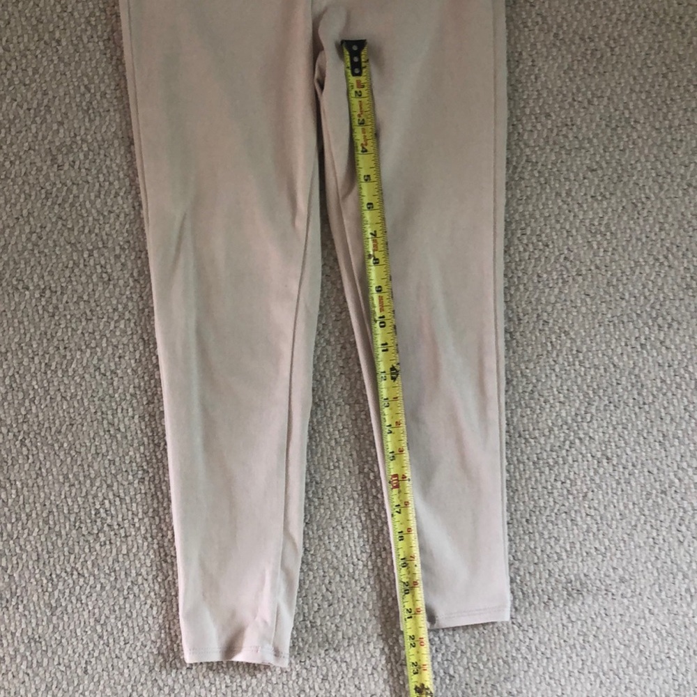 Time and Tru Cream Leggings High-Waisted Capris - Picture 3 of 9
